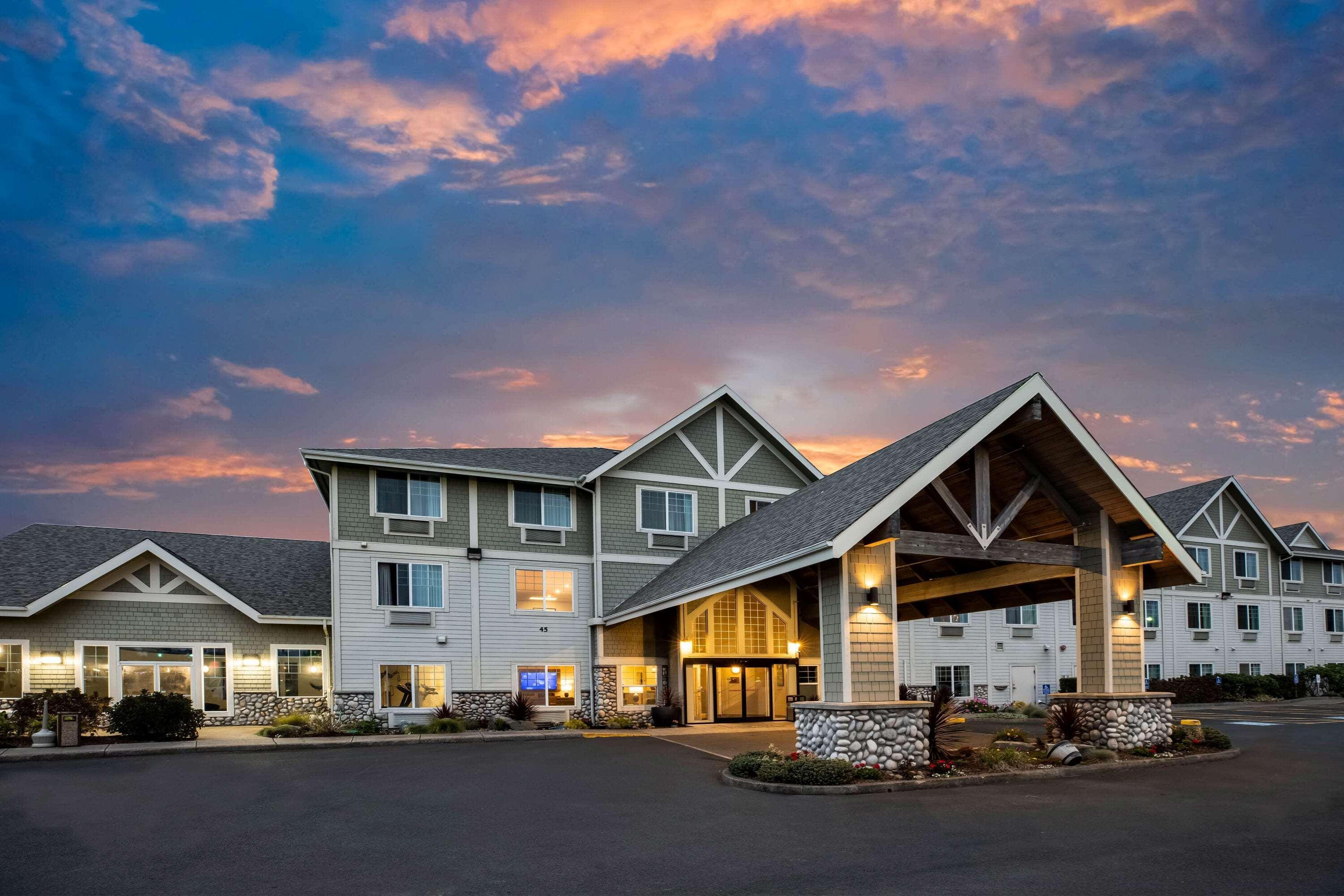 La Quinta By Wyndham Newport Hotel Exterior foto