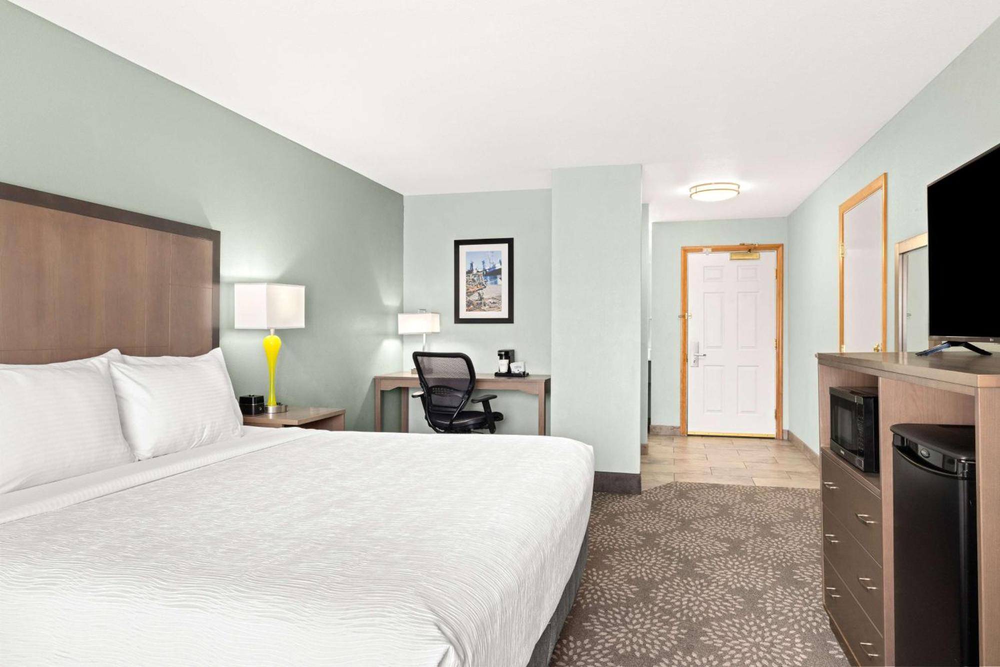 La Quinta By Wyndham Newport Hotel Exterior foto